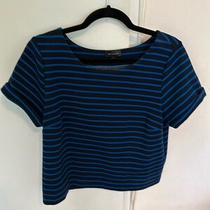 Cropped top, size Medium